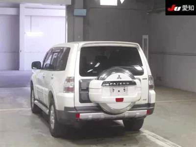Mitsubishi PAJERO  с аукциона в Японии
