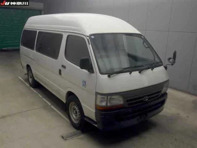 Toyota HIACE  с аукциона в Японии