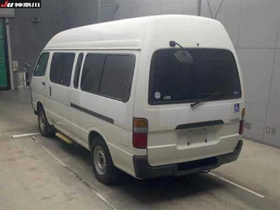 Toyota HIACE  с аукциона в Японии