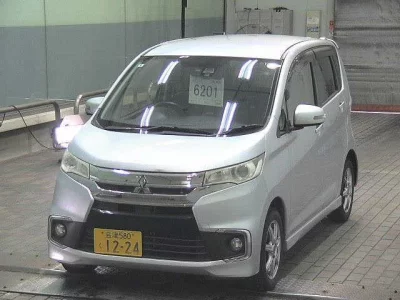 Mitsubishi EK CUSTOM