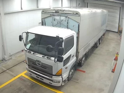 Hino TRUCK