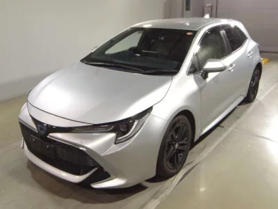 Toyota COROLLA SPORT  с аукциона в Японии
