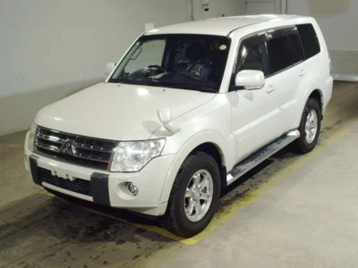 Mitsubishi PAJERO  с аукциона в Японии