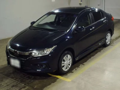 Honda GRACE  с аукциона в Японии