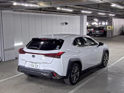 Lexus UX  с аукциона в Японии