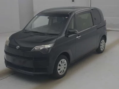 Toyota SPADE  с аукциона в Японии