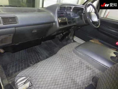 Toyota HIACE VAN  с аукциона в Японии