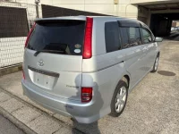 Toyota ISIS лот № 50071 оценка 4  с аукциона в Японии 1