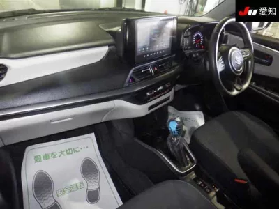 Suzuki SWIFT  с аукциона в Японии