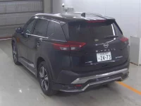 Nissan X-TRAIL лот № 1042 оценка 5  с аукциона в Японии 1