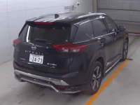 Nissan X-TRAIL лот № 1042 оценка 5  с аукциона в Японии 3