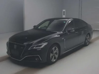 Toyota CROWN  с аукциона в Японии