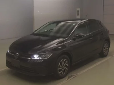 Volkswagen POLO  с аукциона в Японии