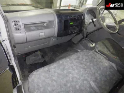 Hino DUTRO  с аукциона в Японии