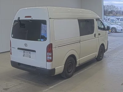 Toyota HIACE VAN  с аукциона в Японии