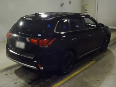 Mitsubishi OUTLANDER PHEV