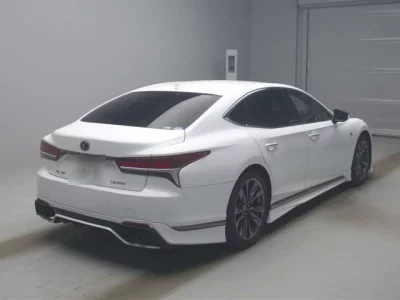 Lexus LS  с аукциона в Японии