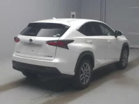 Lexus NX лот № 21005 оценка RA  с аукциона в Японии 1
