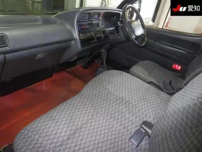 Toyota HIACE VAN  с аукциона в Японии