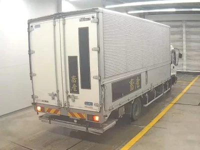 Isuzu FORWARD  с аукциона в Японии