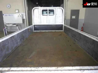 Toyota DYNA  с аукциона в Японии