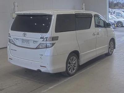 Toyota VELLFIRE  с аукциона в Японии
