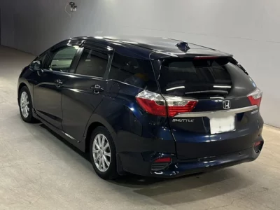 Honda SHUTTLE  с аукциона в Японии