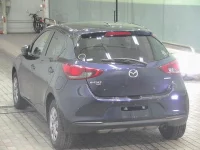 Mazda MAZDA2 лот № 2022 оценка 3.5  с аукциона в Японии 1