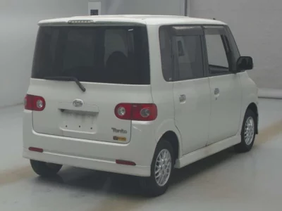 Daihatsu TANTO  с аукциона в Японии