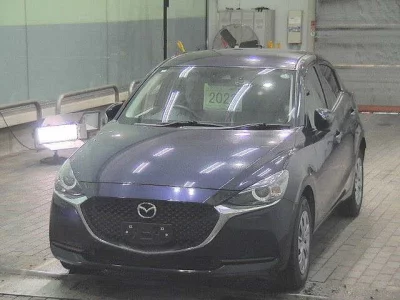 Mazda MAZDA2  с аукциона в Японии