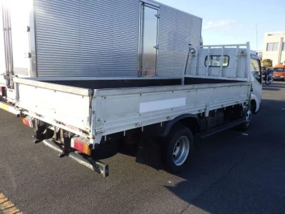 Hino DUTRO  с аукциона в Японии