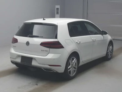 Volkswagen GOLF  с аукциона в Японии