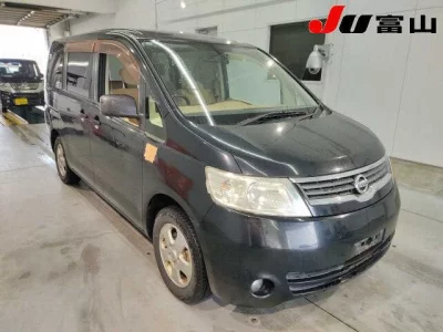 Nissan SERENA  с аукциона в Японии