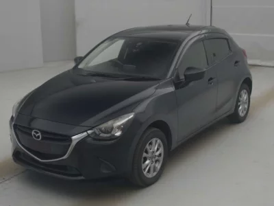 Mazda DEMIO  с аукциона в Японии