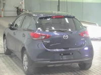 Mazda MAZDA2 лот № 2033 оценка 3.5  с аукциона в Японии 1