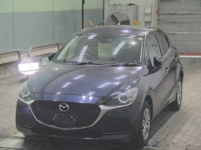 Mazda MAZDA2  с аукциона в Японии