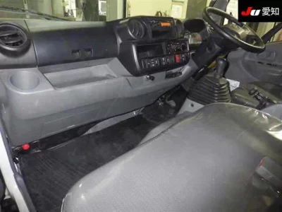 Hino DUTRO  с аукциона в Японии
