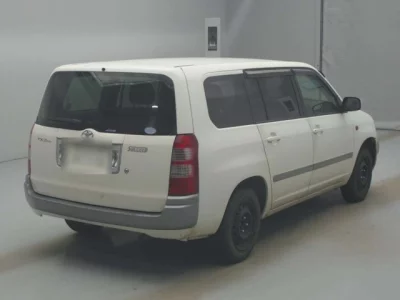 Toyota SUCCEED  с аукциона в Японии
