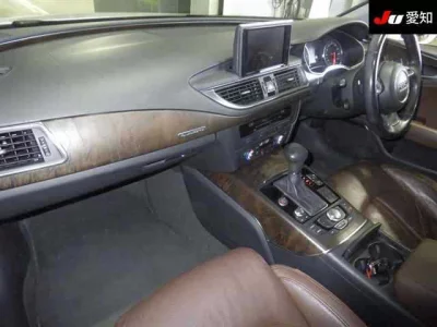 Audi A7  с аукциона в Японии