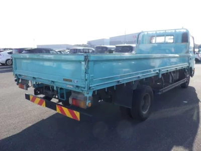 Toyota DYNA  с аукциона в Японии