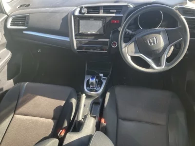 Honda FIT  с аукциона в Японии