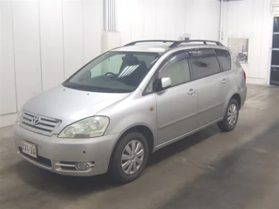 Toyota IPSUM  с аукциона в Японии
