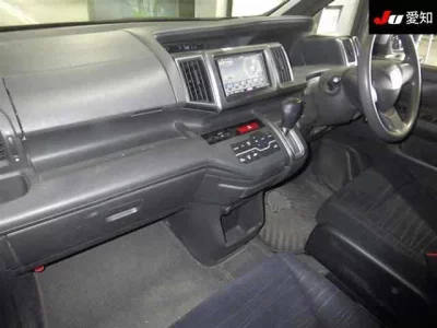 Honda STEP WAGON  с аукциона в Японии