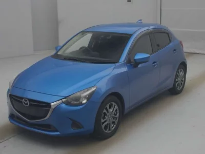 Mazda DEMIO  с аукциона в Японии