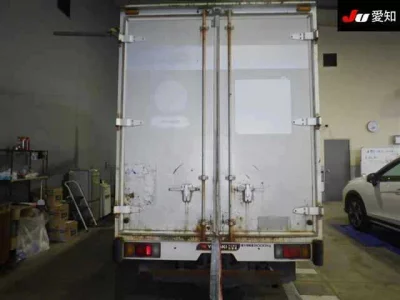 Isuzu TRUCK  с аукциона в Японии