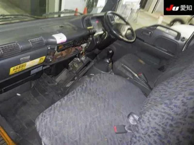 Isuzu TRUCK  с аукциона в Японии