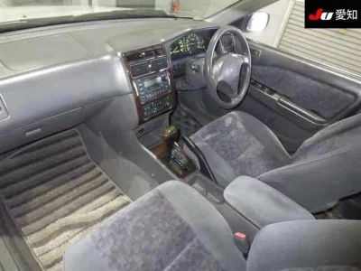 Toyota CARINA  с аукциона в Японии