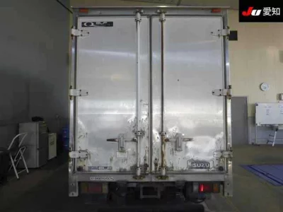 Isuzu TRUCK  с аукциона в Японии