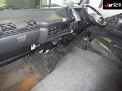 Isuzu TRUCK  с аукциона в Японии