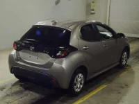 Toyota YARIS лот № 6129 оценка 3.5  с аукциона в Японии 1